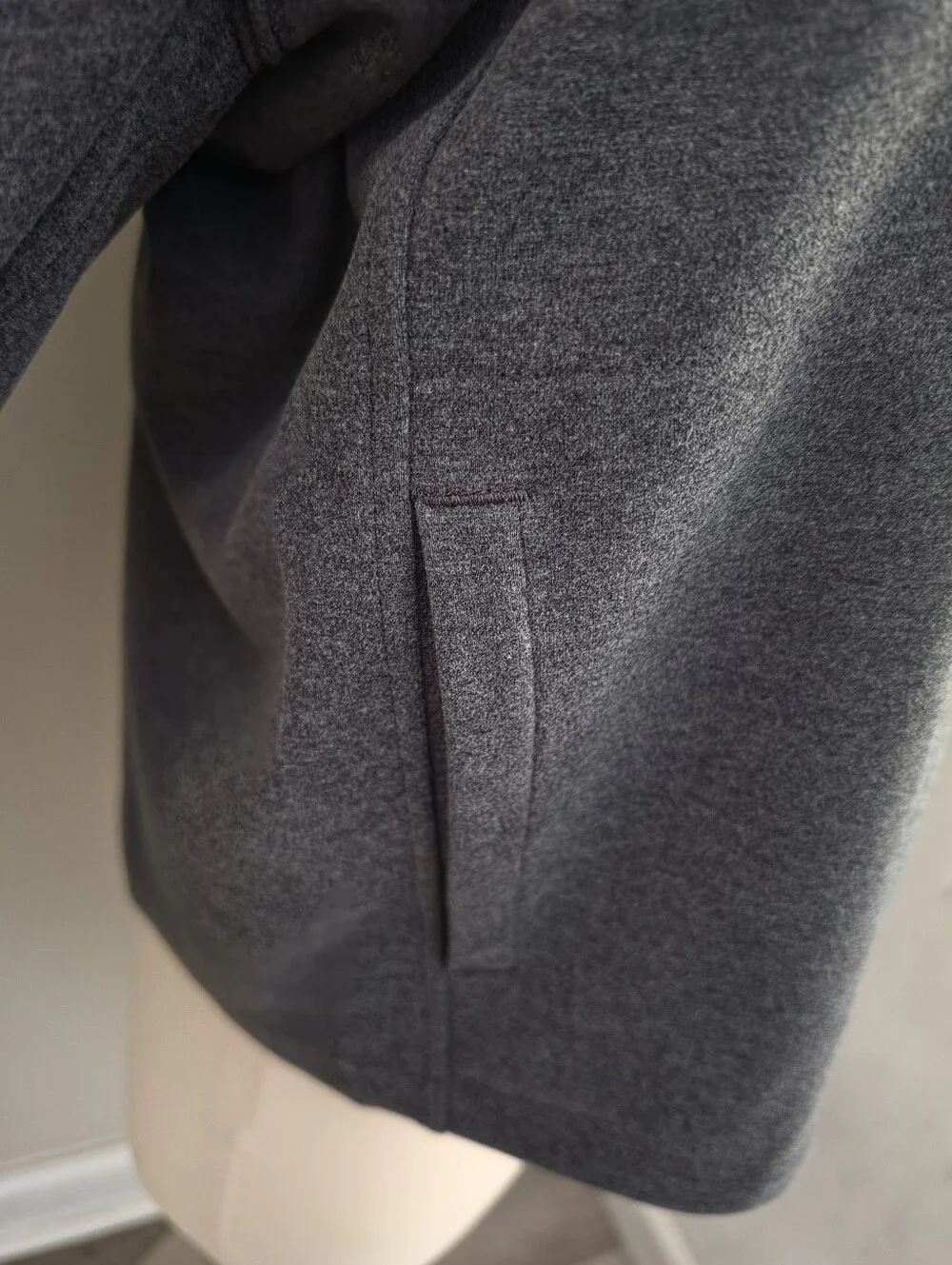 J.Crew Knits Men’s Large Heavyweight Hoodie Dark Gray NWOT